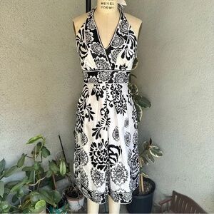 WHITE HOUSE BLACK MARKET | Black & White Silk Floral Halter Tie Dress SZ 00